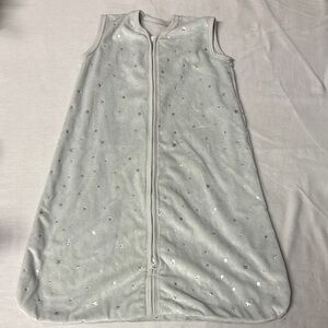 Pottery Barn - NWOT - Sleeveless Star Patterned Sleep Sack